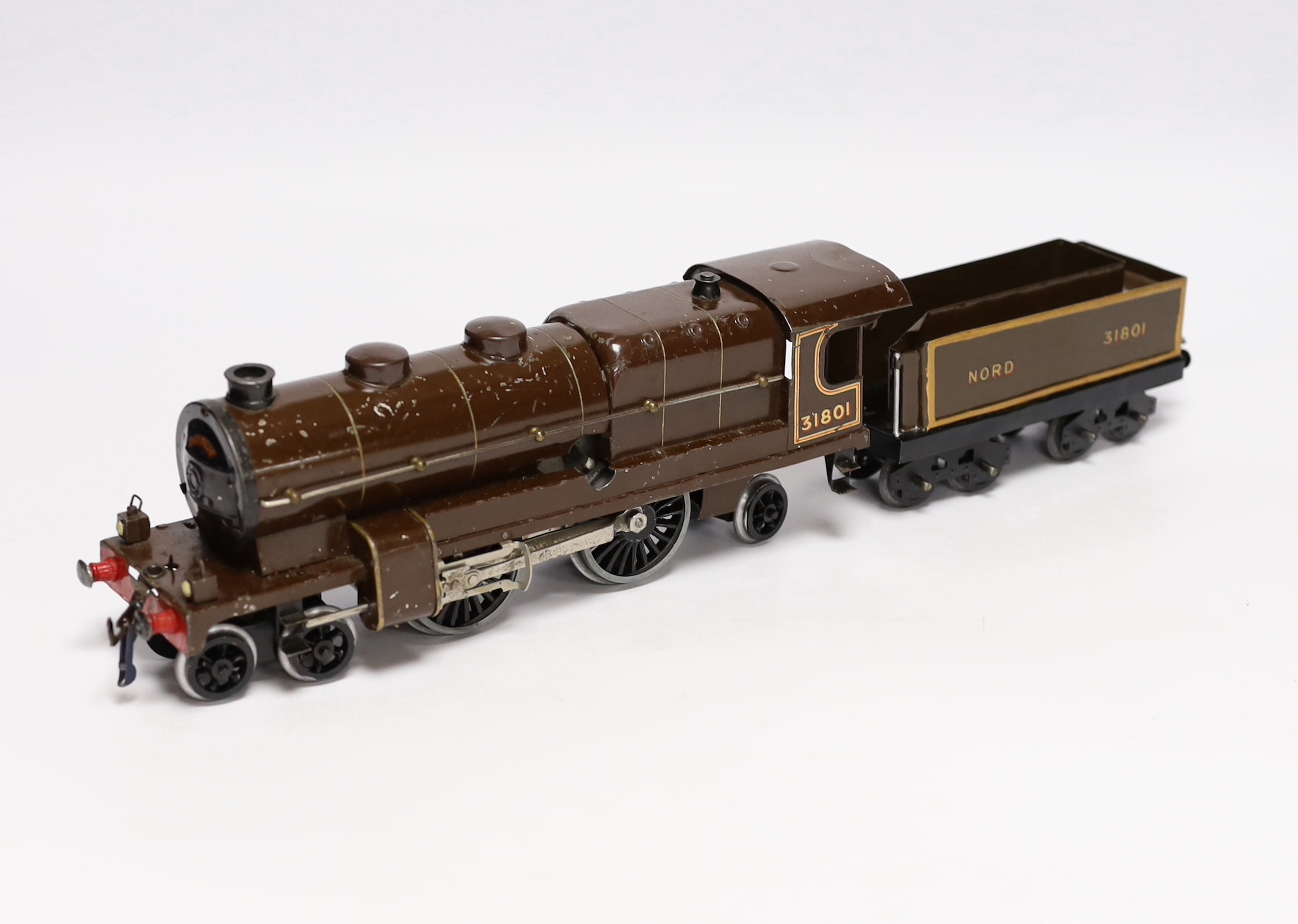 A Hornby 0 gauge clockwork No.3C 4-4-2 tender locomotive, 31801, with replacement scratch built tender